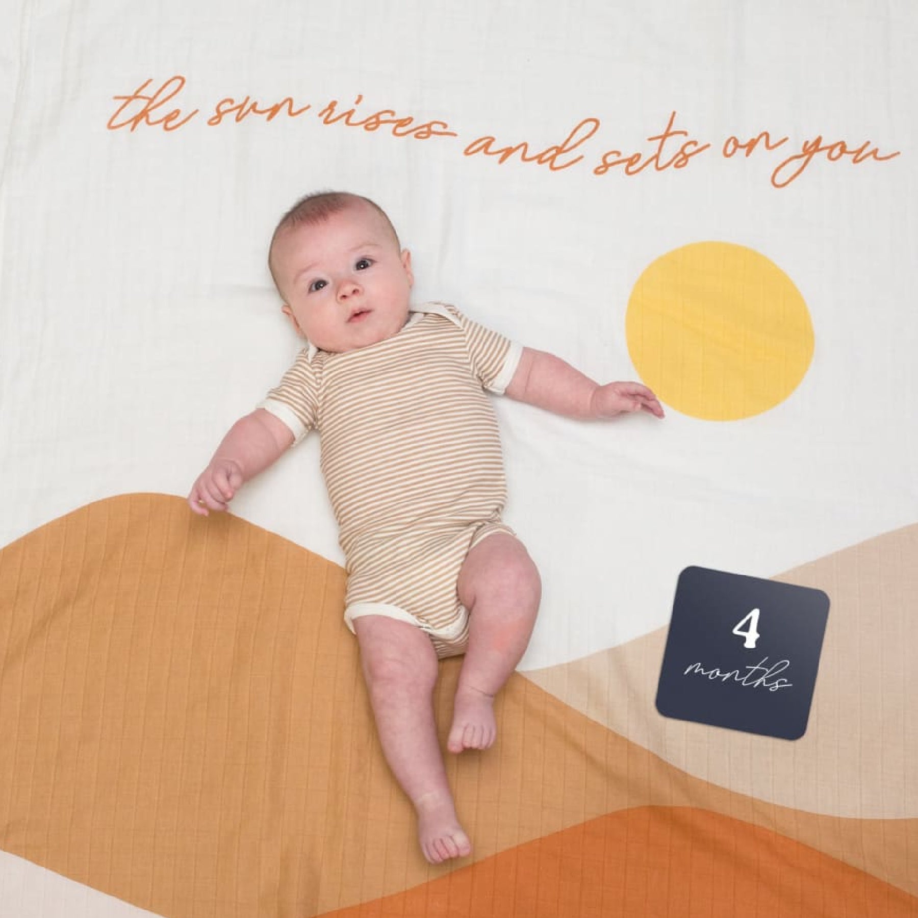 Lulujo Milestone Blanket - Sunrise