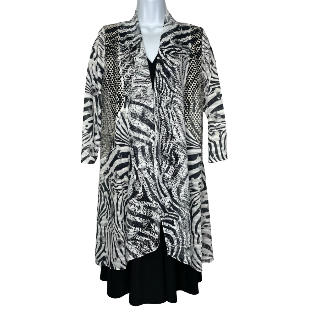 Papa Fashions Coverup - Black & White - Battleford Boutique