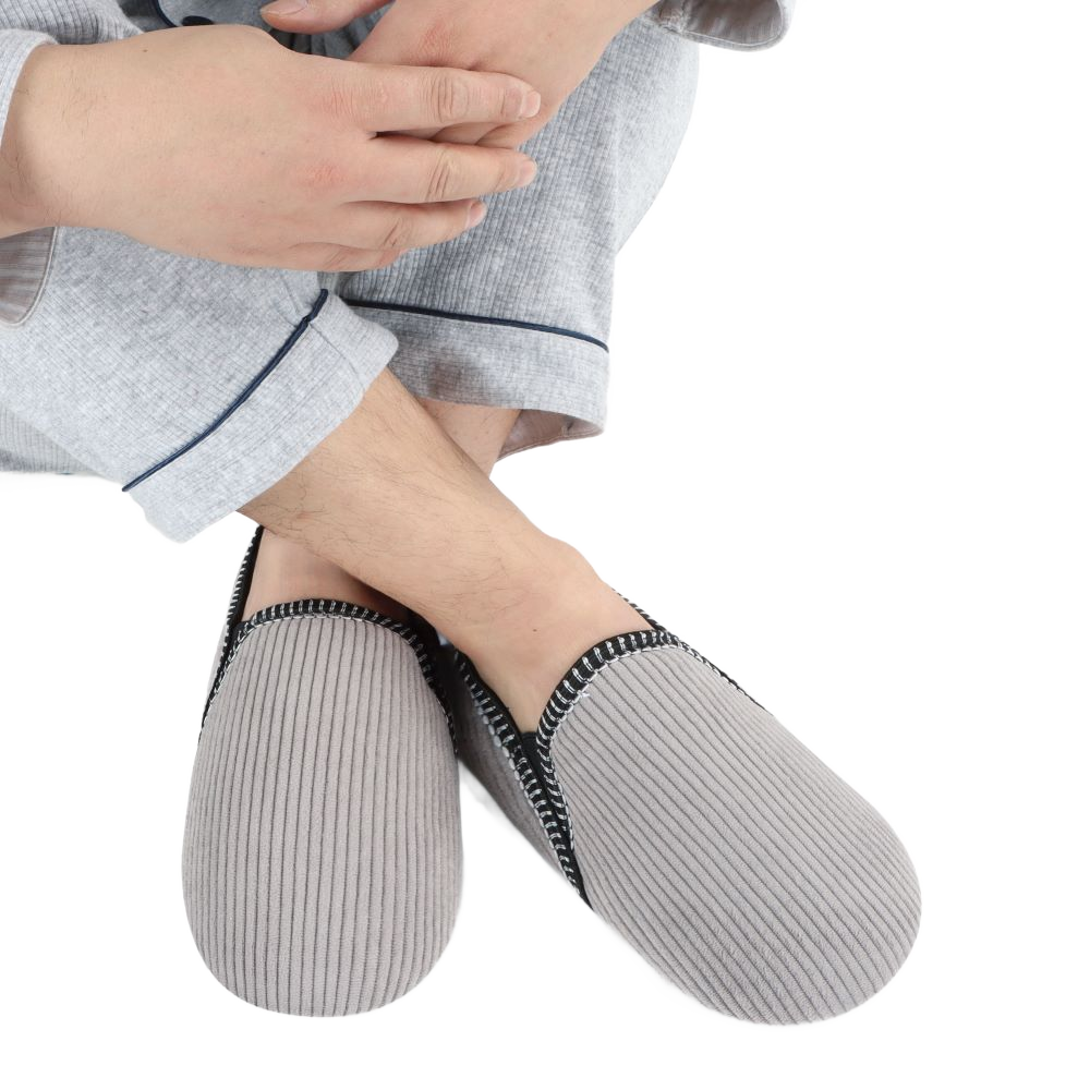 Snoozies Men's Alpine Corduroy Slippers