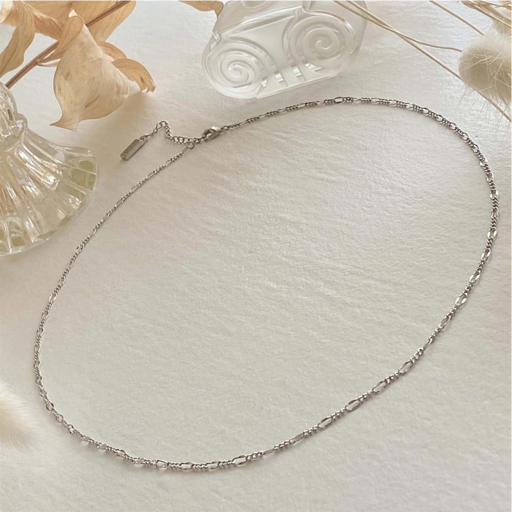 Figaro Flat Link Patterned Chain Necklace