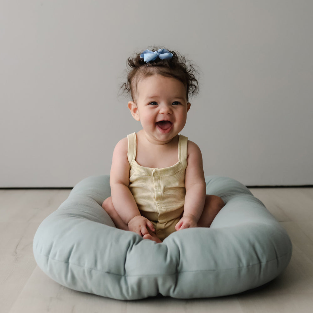 Snuggle Me Infant Lounger